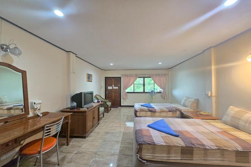 Phaiboon Hotel & Resort By Zuzu - Oda