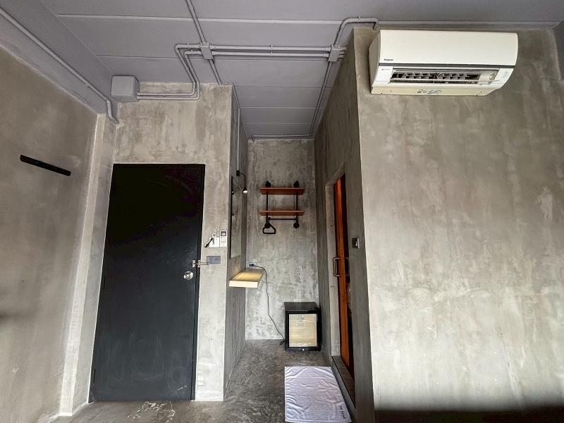 Sukhum Rajamangala-phatthanakan Rooms By Zuzu - Oda