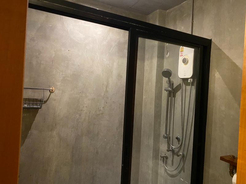 Sukhum Rajamangala-phatthanakan Rooms By Zuzu - Oda