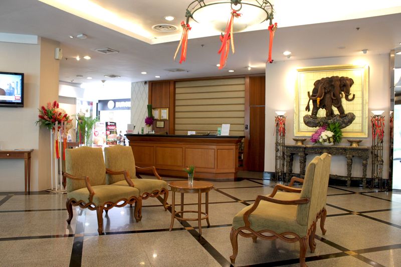Grand Diamond Suites Hotel - Lobi
