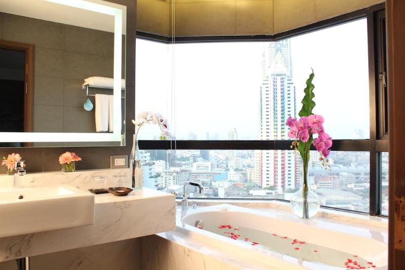 Grand Diamond Suites Hotel - Oda