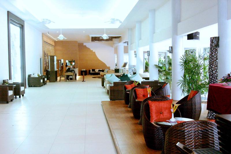 The Cha-Am Methavalai Hotel - Lobi