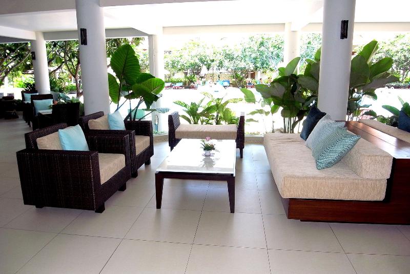 The Cha-Am Methavalai Hotel - Lobi