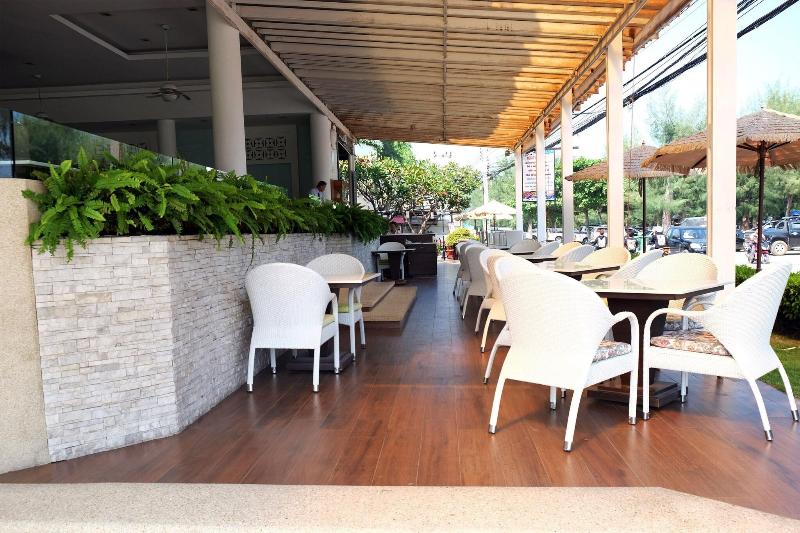 The Cha-Am Methavalai Hotel - Restoran