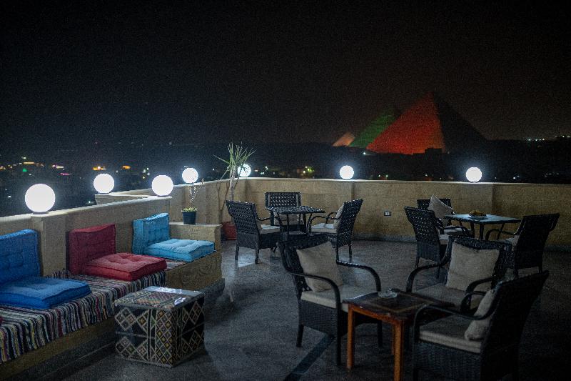 Gardenia Pyramids View Inn - Rooftop - Bar