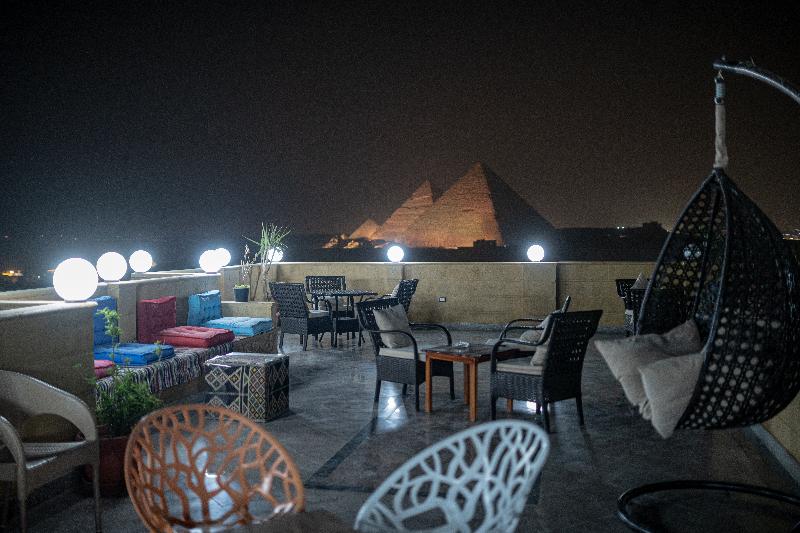 Gardenia Pyramids View Inn - Rooftop - Bar