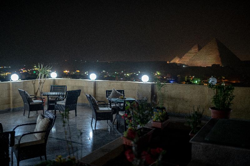 Gardenia Pyramids View Inn - Rooftop - Restoran