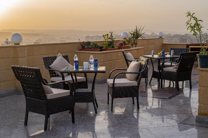 Gardenia Pyramids View Inn - Rooftop - Teras