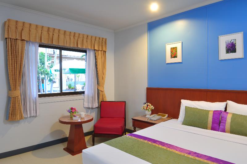 S Lodge Pattaya [formerly know as Sabai Lodge] - Oda