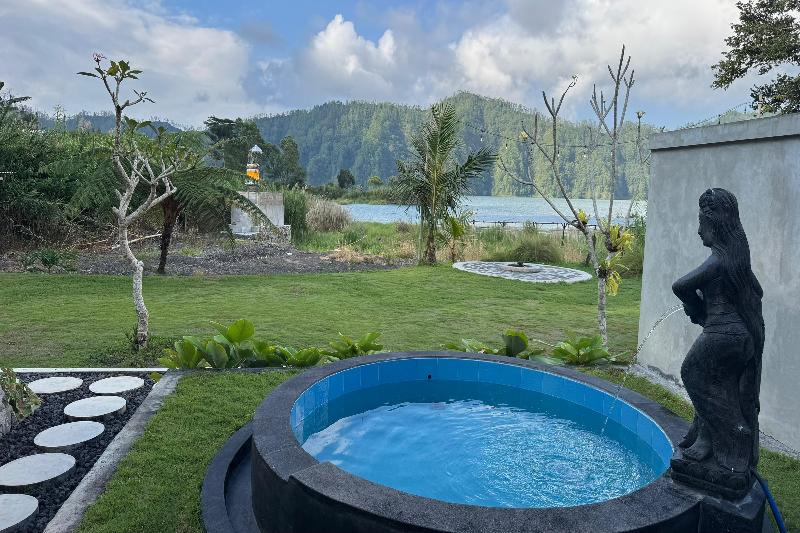 Green Lake Bali By Zuzu - Genel