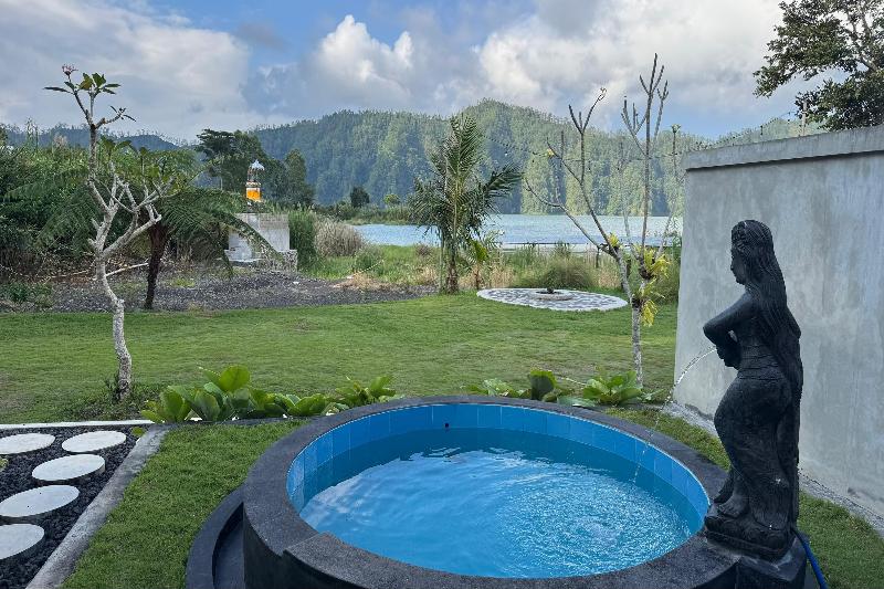 Green Lake Bali By Zuzu - Genel
