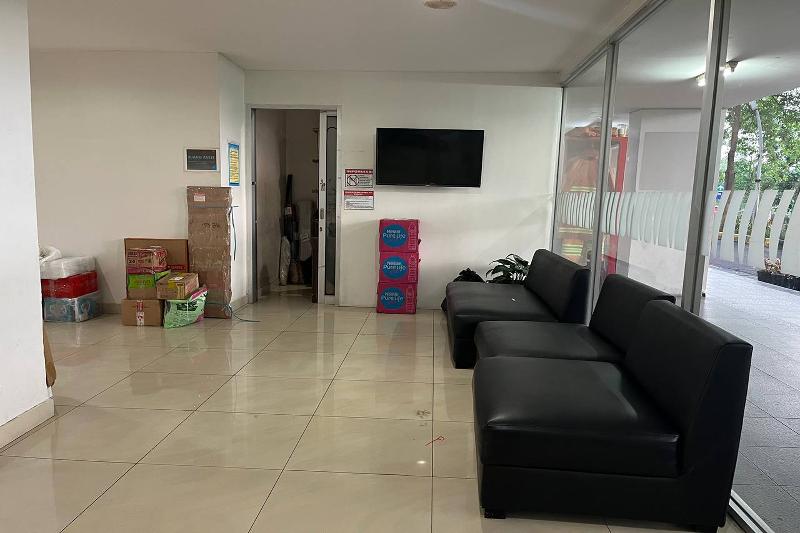 Apartment Bassura City By Berkah Estate By Zuzu - Lobi