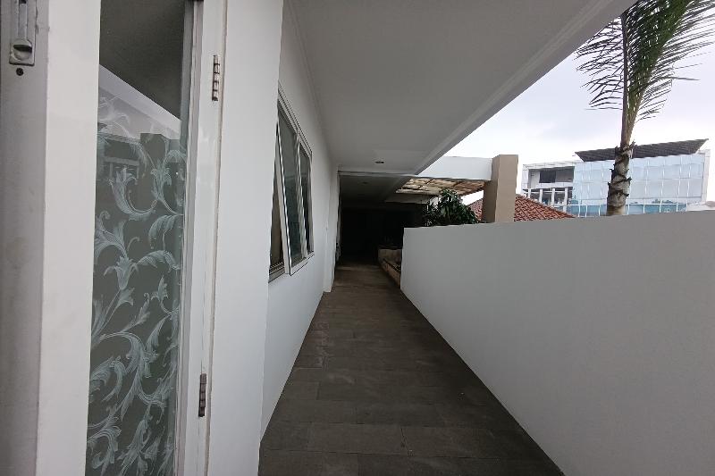 Cipto Apartment By Zuzu - Genel