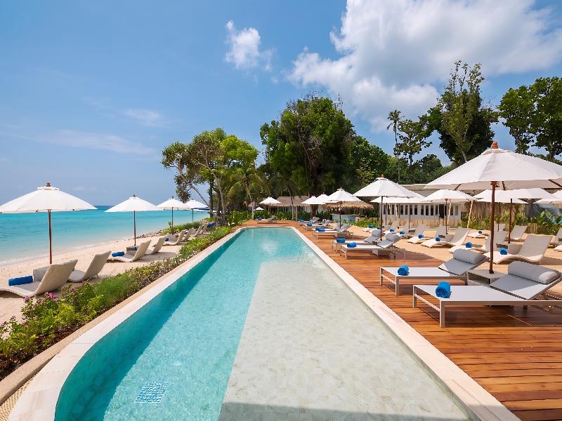 Outrigger Phi Phi Island Resort - Havuz