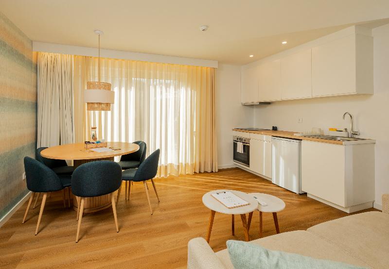 Casa Do Contador - Suites & Pool - Oda