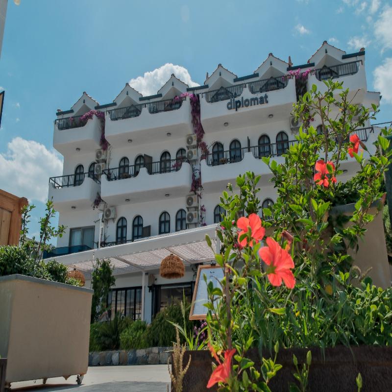 Diplomat Hotel - Lobi