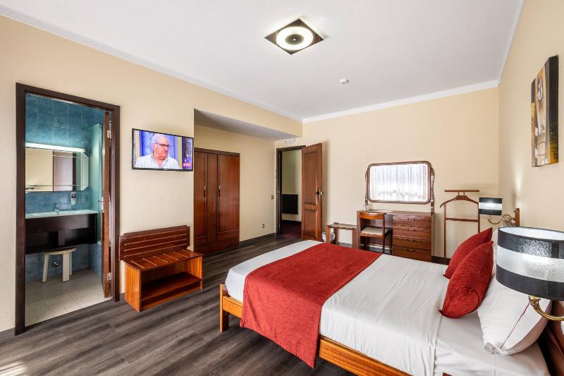 Hotel Colmeia - Oda