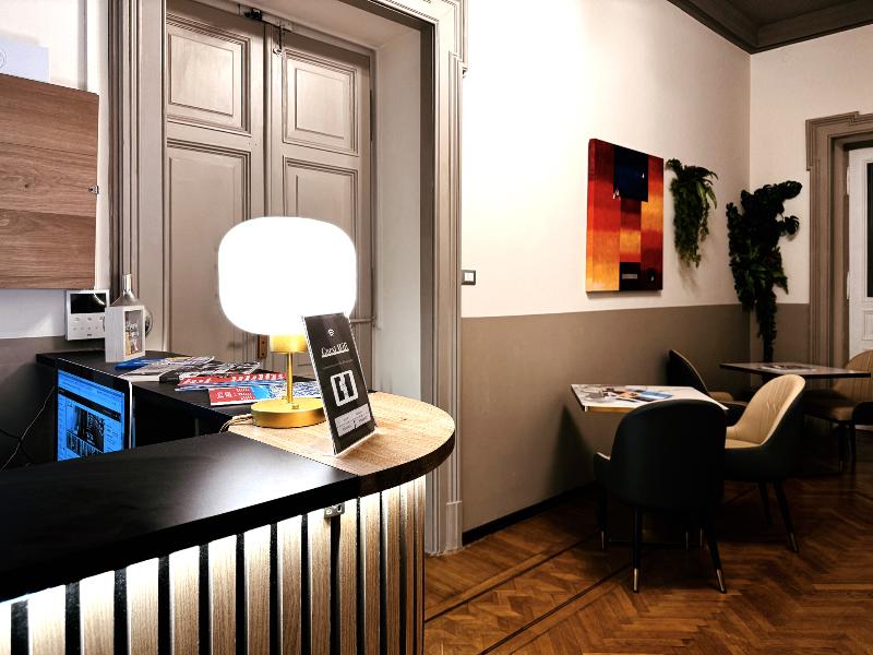 Bed & Chic Art Rooms - Lobi
