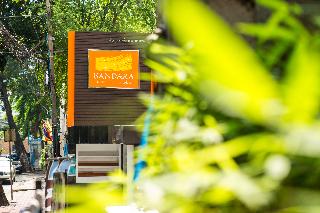 Bandara Suites Silom otel fotoğrafı