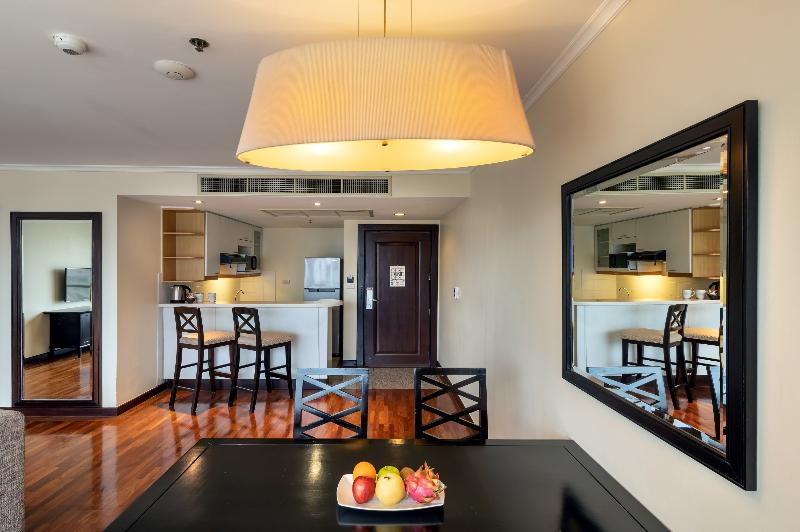 Bandara Suites Silom - Oda