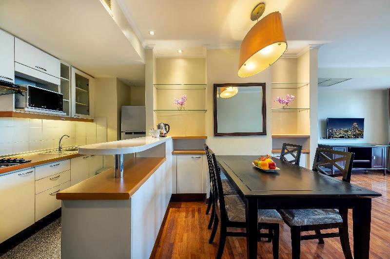 Bandara Suites Silom - Oda