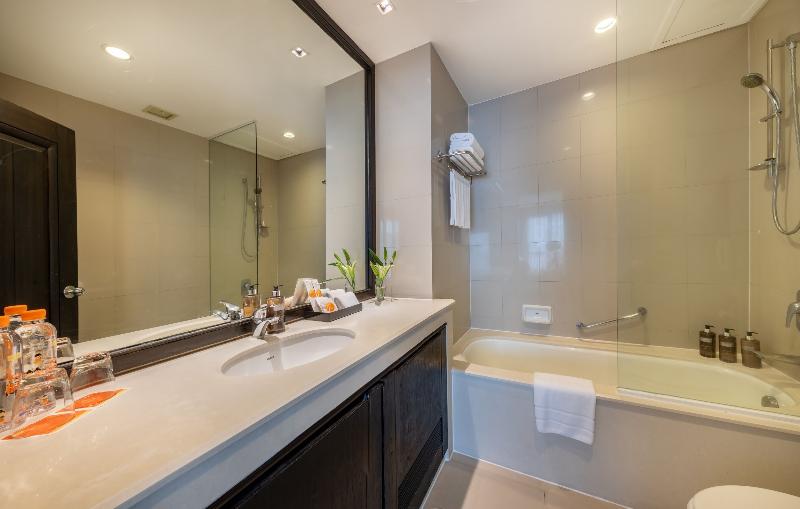 Bandara Suites Silom - Oda
