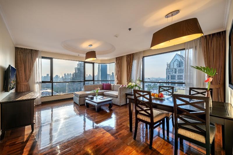 Bandara Suites Silom - Oda