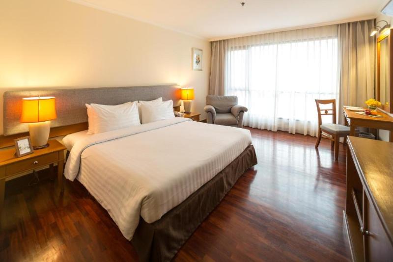 Bandara Suites Silom - Oda