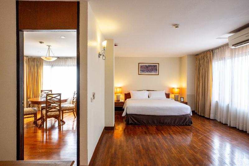 Bandara Suites Silom - Oda