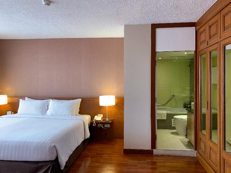 Bandara Suites Silom - Oda
