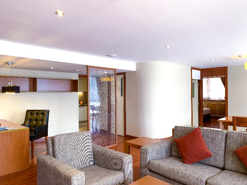 Bandara Suites Silom - Oda