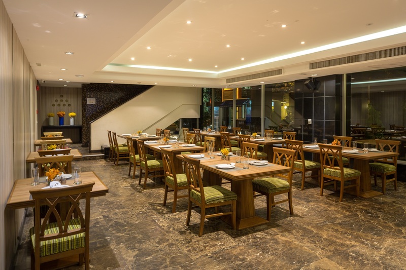 Bandara Suites Silom - Restoran