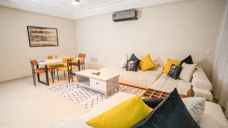 Golden Sky Home - Oda