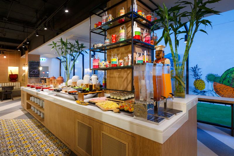 Tinidee Trendy Bangkok Khaosan - Restoran