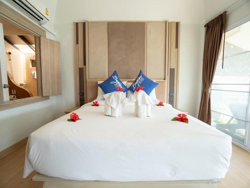 Phi Phi Bayview & Premier Resort - Oda