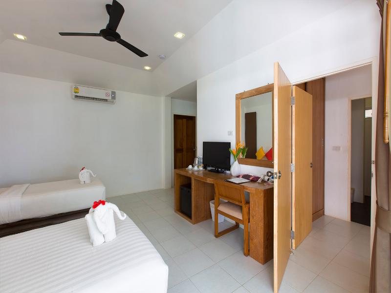 Phi Phi Bayview & Premier Resort - Oda