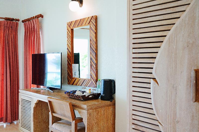 Phi Phi Bayview & Premier Resort - Oda
