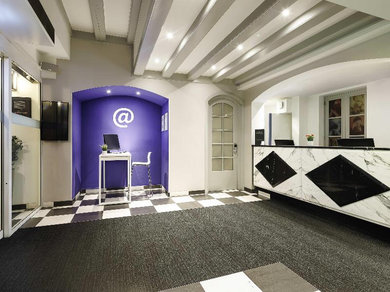 ibis Styles Amsterdam Central Station - Lobi