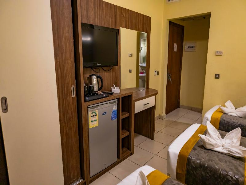 Diyafa Al Mukhtara Hotel - Oda