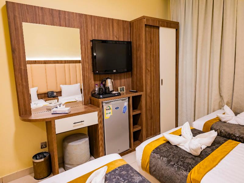 Diyafa Al Mukhtara Hotel - Oda