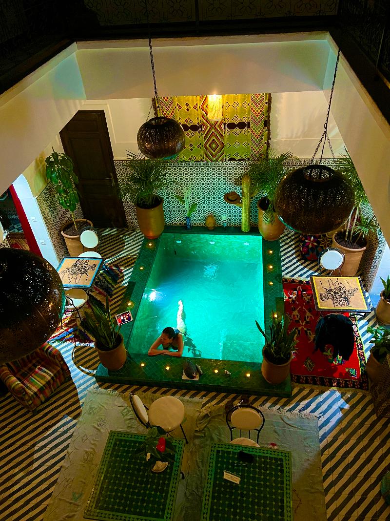 Riad Fama - Oda