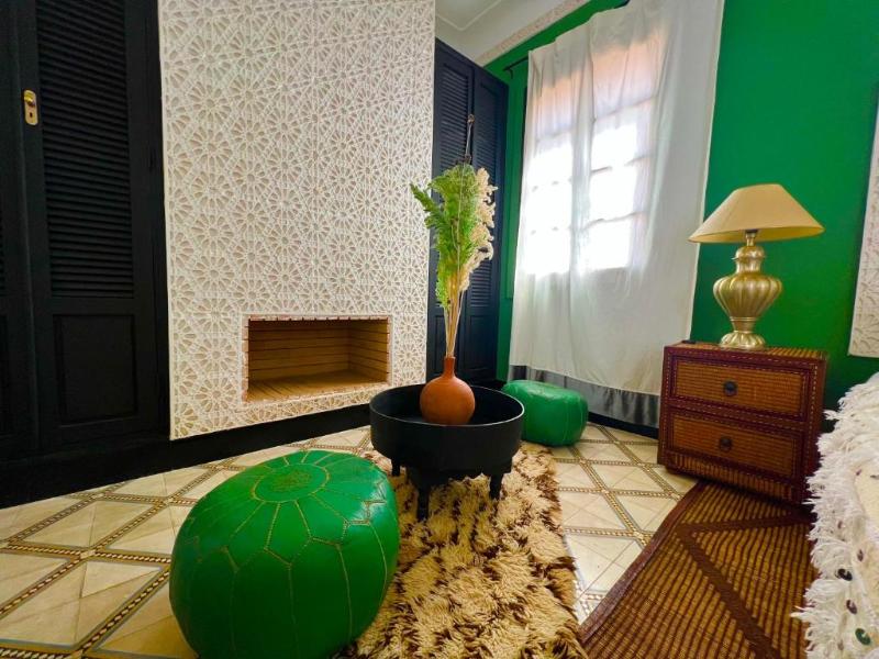Riad Fama - Oda