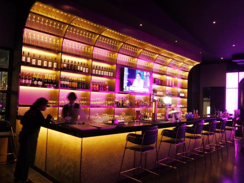 Charoen Hotel - Bar