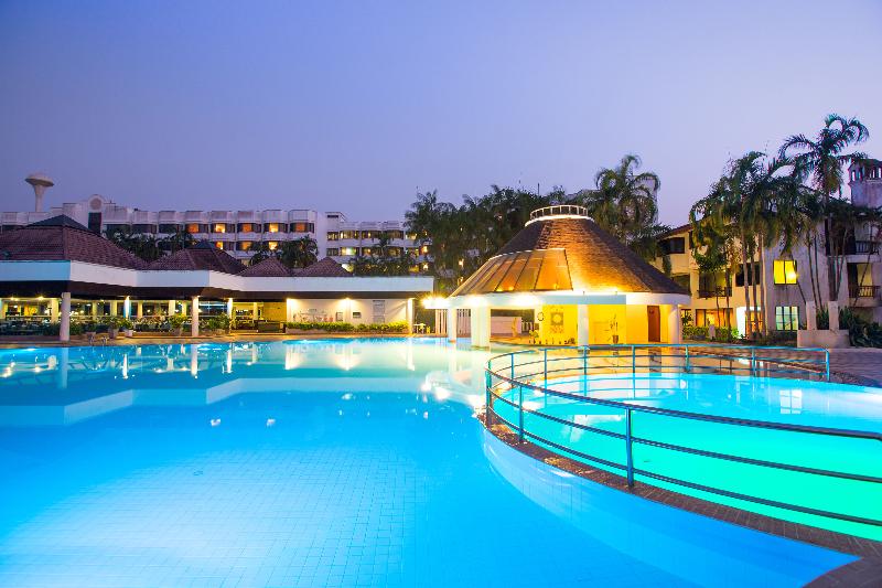 The Imperial Hotel and Convention Centre Phitsanul - Havuz