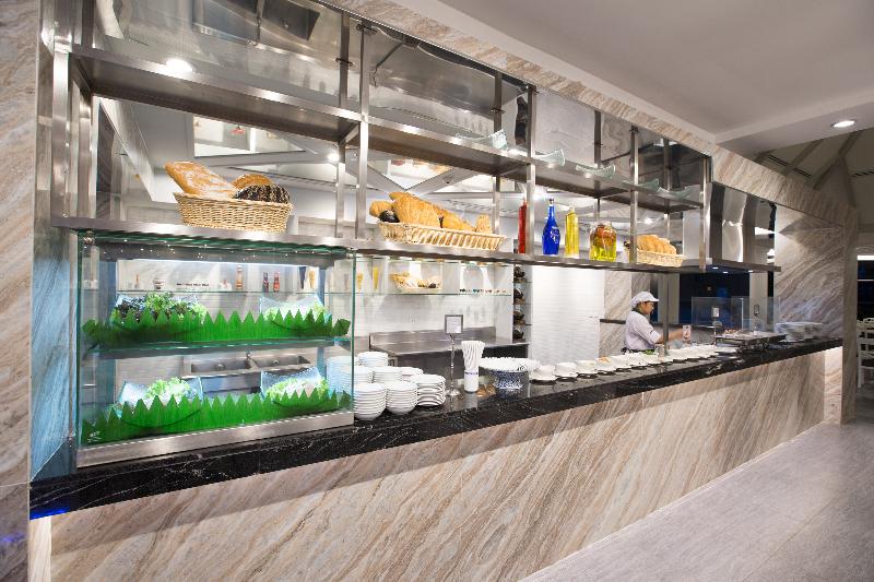 The Imperial Hotel and Convention Centre Phitsanul - Restoran