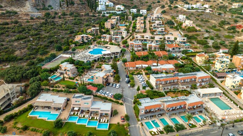 Marni Village - Genel