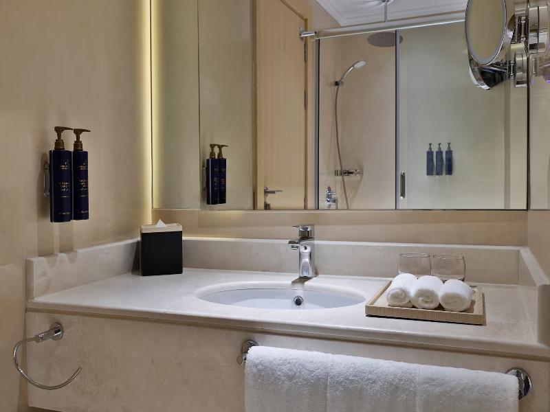 Diyar Ajwa, Tapestry Collection by Hilton - Oda