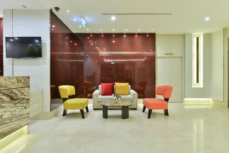Centre Point Plus Hotel Pratunam - Lobi