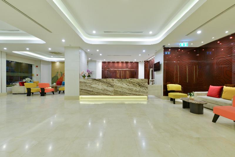 Centre Point Plus Hotel Pratunam - Lobi