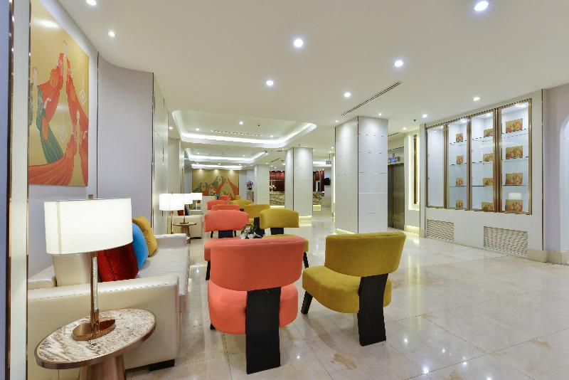 Centre Point Plus Hotel Pratunam - Lobi